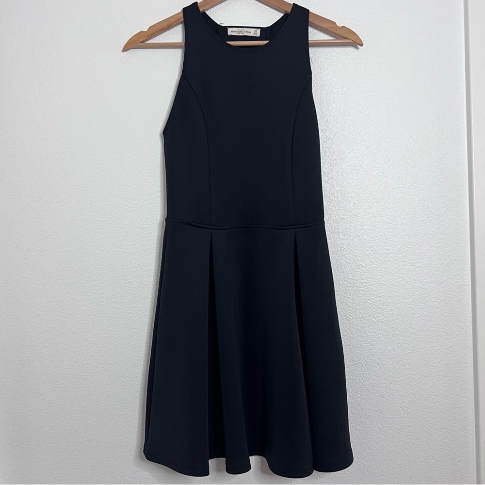 Abercrombie & Fitch Soft Scuba Dress - Picture 1 of 6